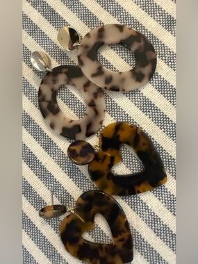 Tortoiseshell Hoop & Heart Drop Earrings - Brown/Beige